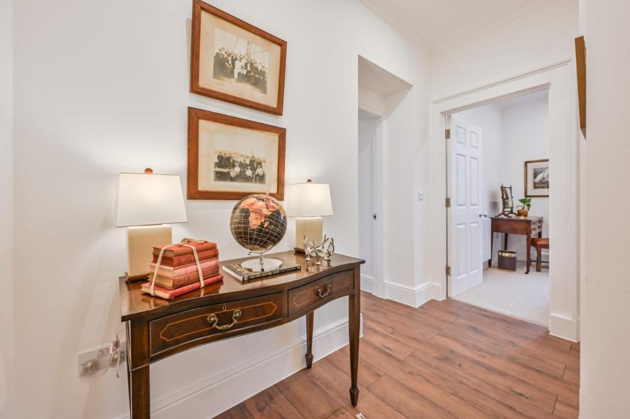 9 Admiralty House Stunning Luxury Apartment With Free Parking Plymouth Esterno foto