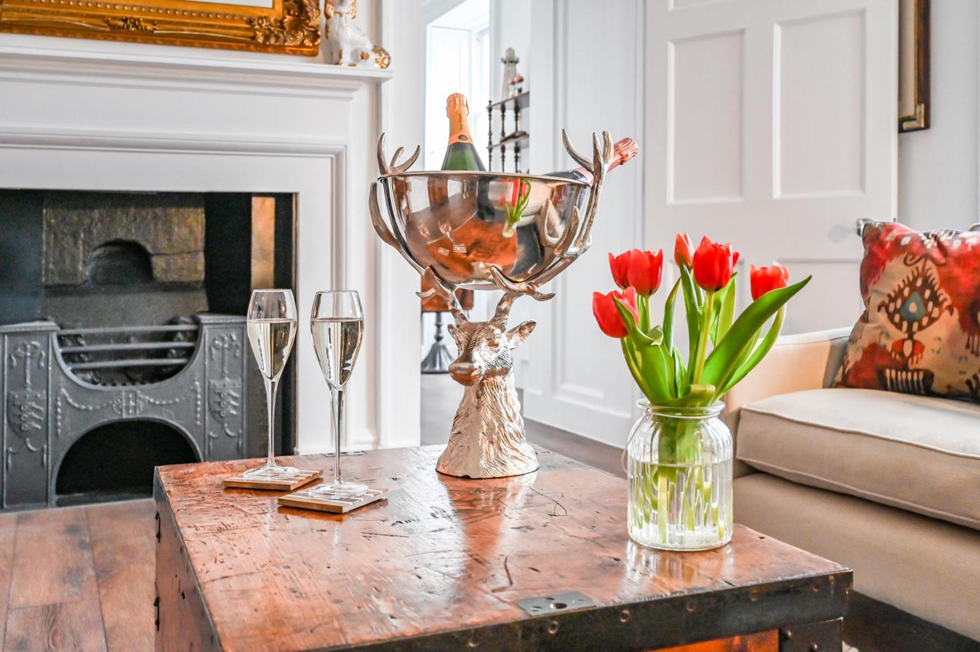 9 Admiralty House Stunning Luxury Apartment With Free Parking Plymouth Esterno foto