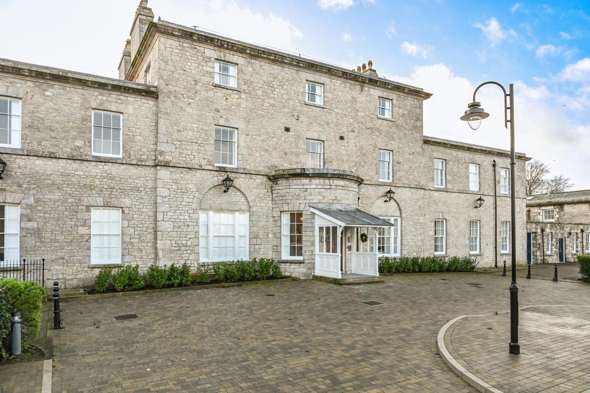 9 Admiralty House Stunning Luxury Apartment With Free Parking Plymouth Esterno foto