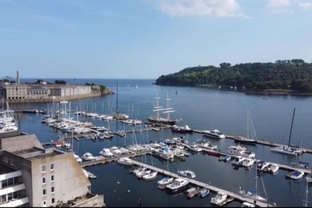 9 Admiralty House Stunning Luxury Apartment With Free Parking Plymouth Esterno foto