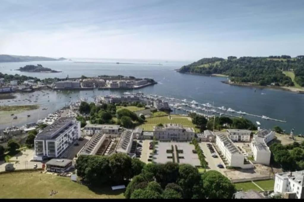 9 Admiralty House Stunning Luxury Apartment With Free Parking Plymouth Esterno foto